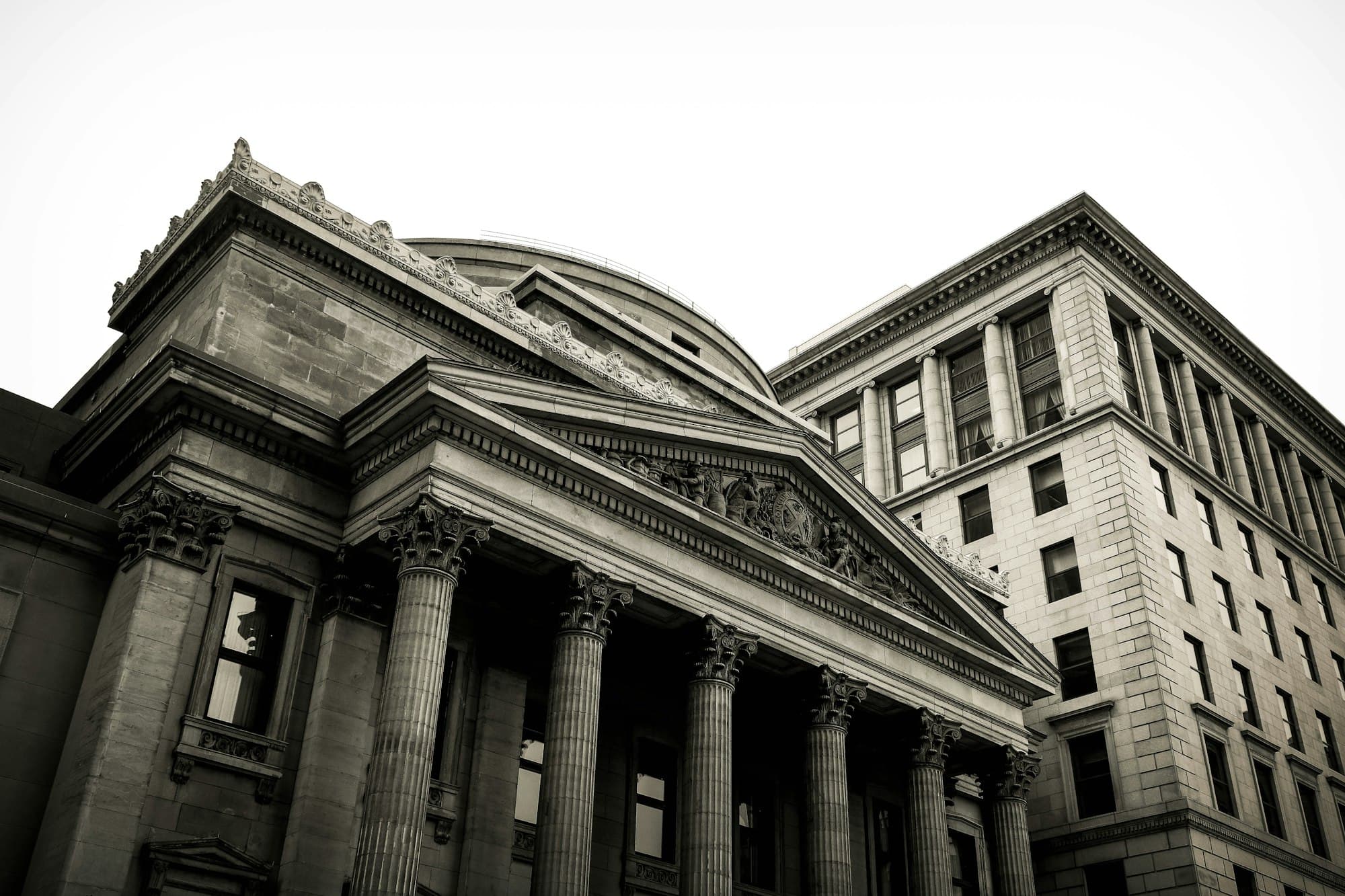 Central Banks Walk A Narrow Path Between Growth And Inflation